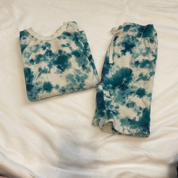Old Navy Other - Matching tye-dye set